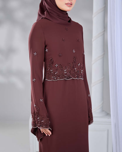 LARNIA DRESS (RICH BROWN)