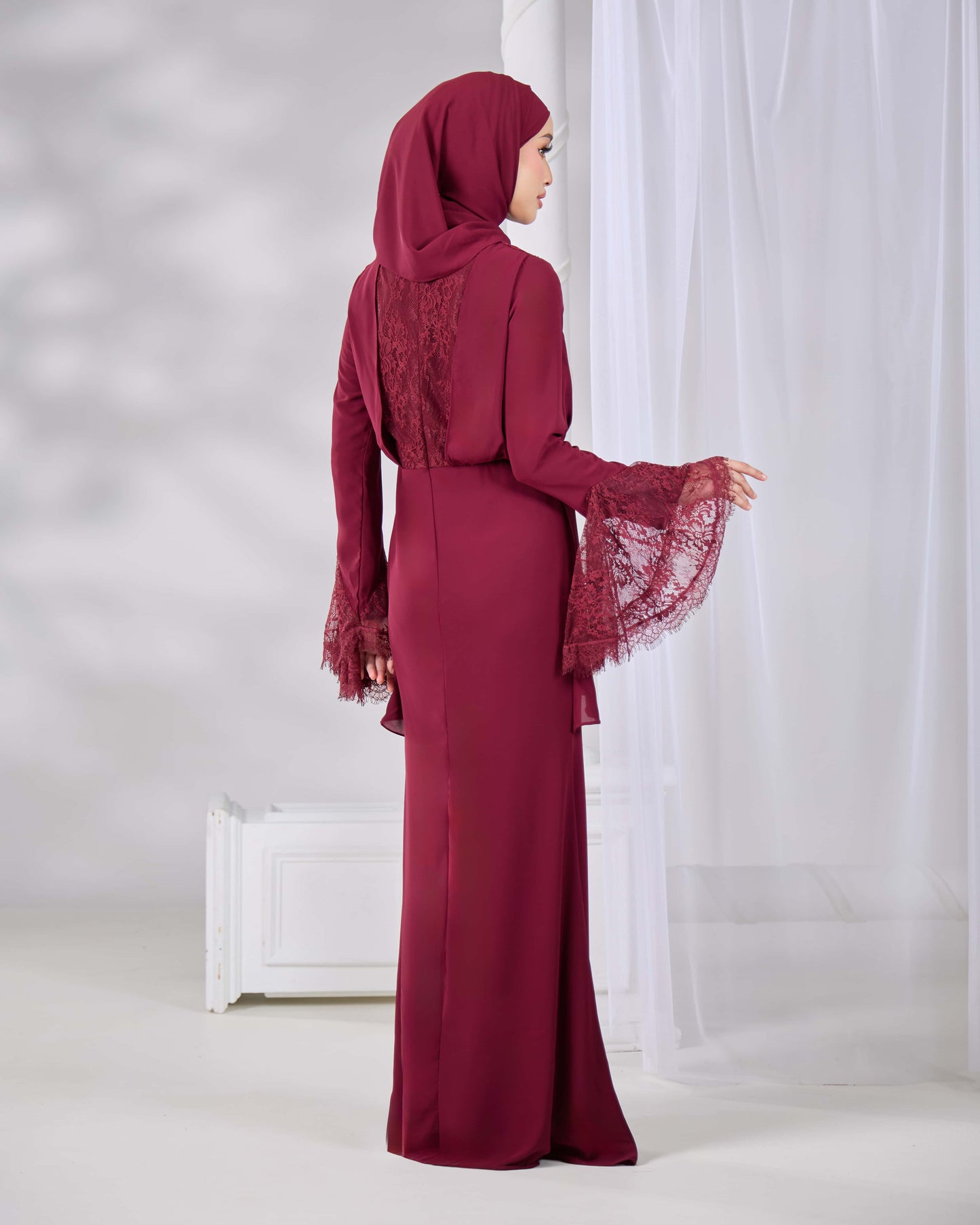 HADIYA DRESS (BURGUNDY)