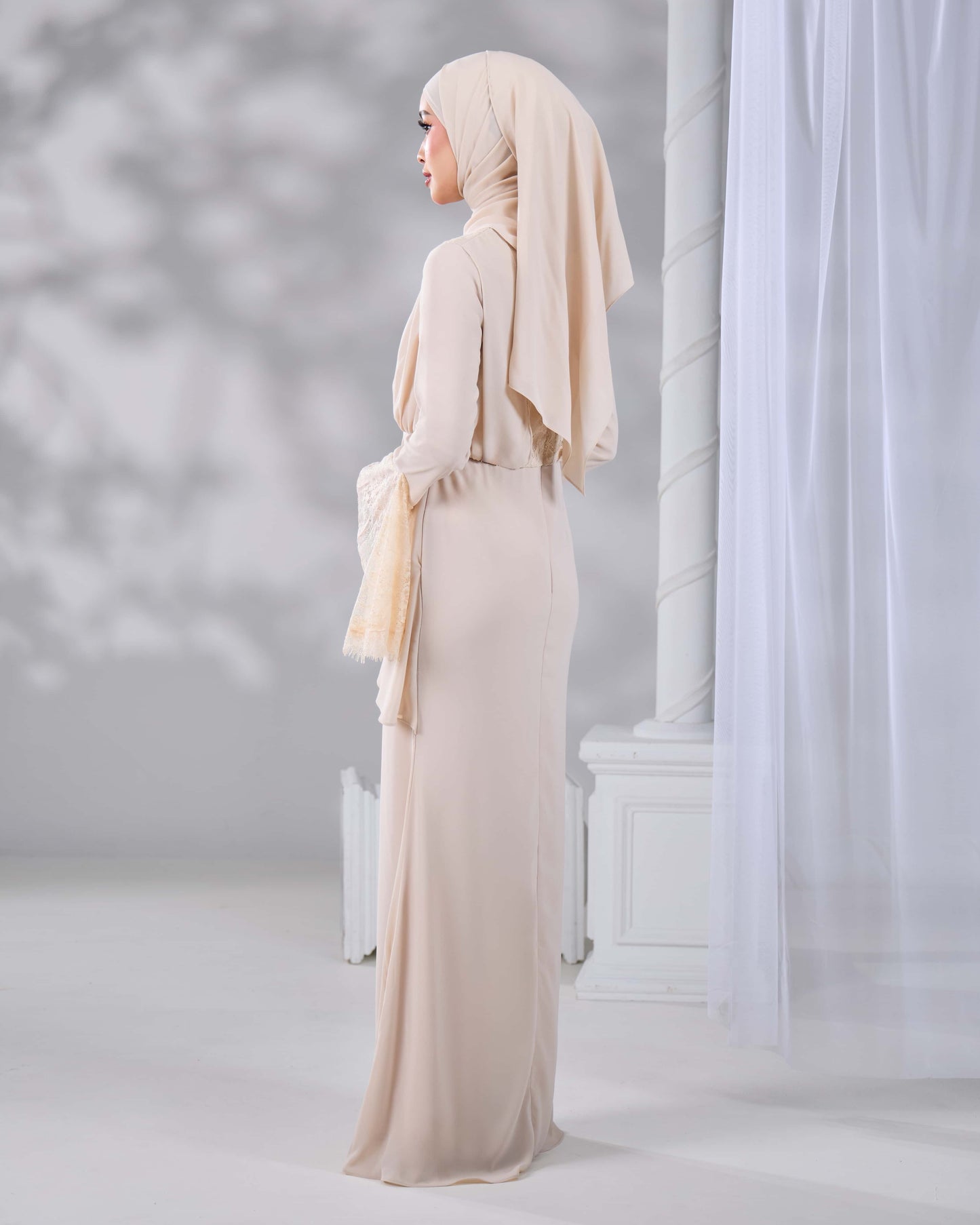 HADIYA DRESS (CHAMPAGNE)