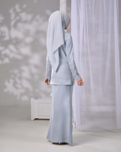 MINOR DEFECT JASMIN KURUNG (POWDER BLUE)