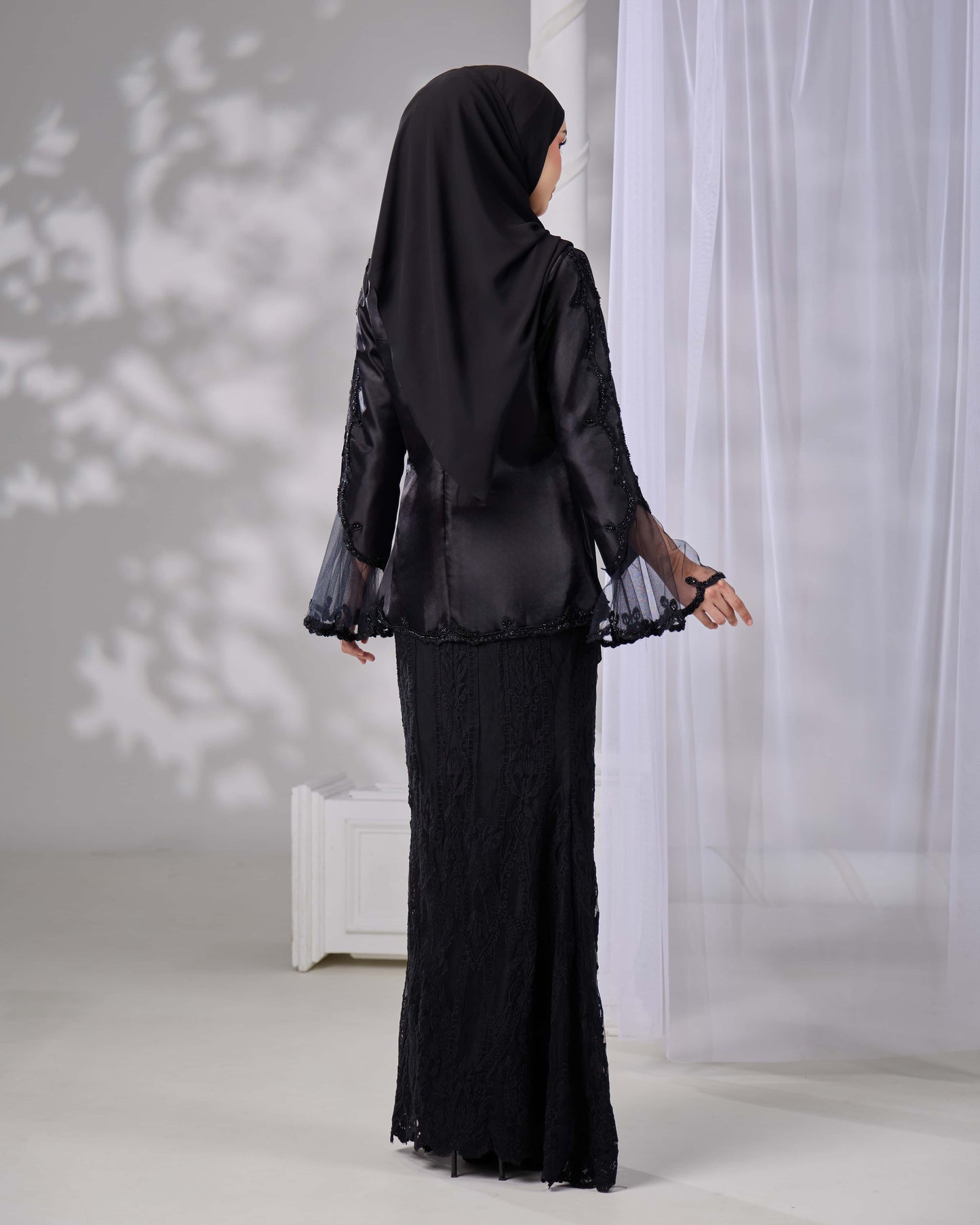 MIRANDA KURUNG (BLACK)