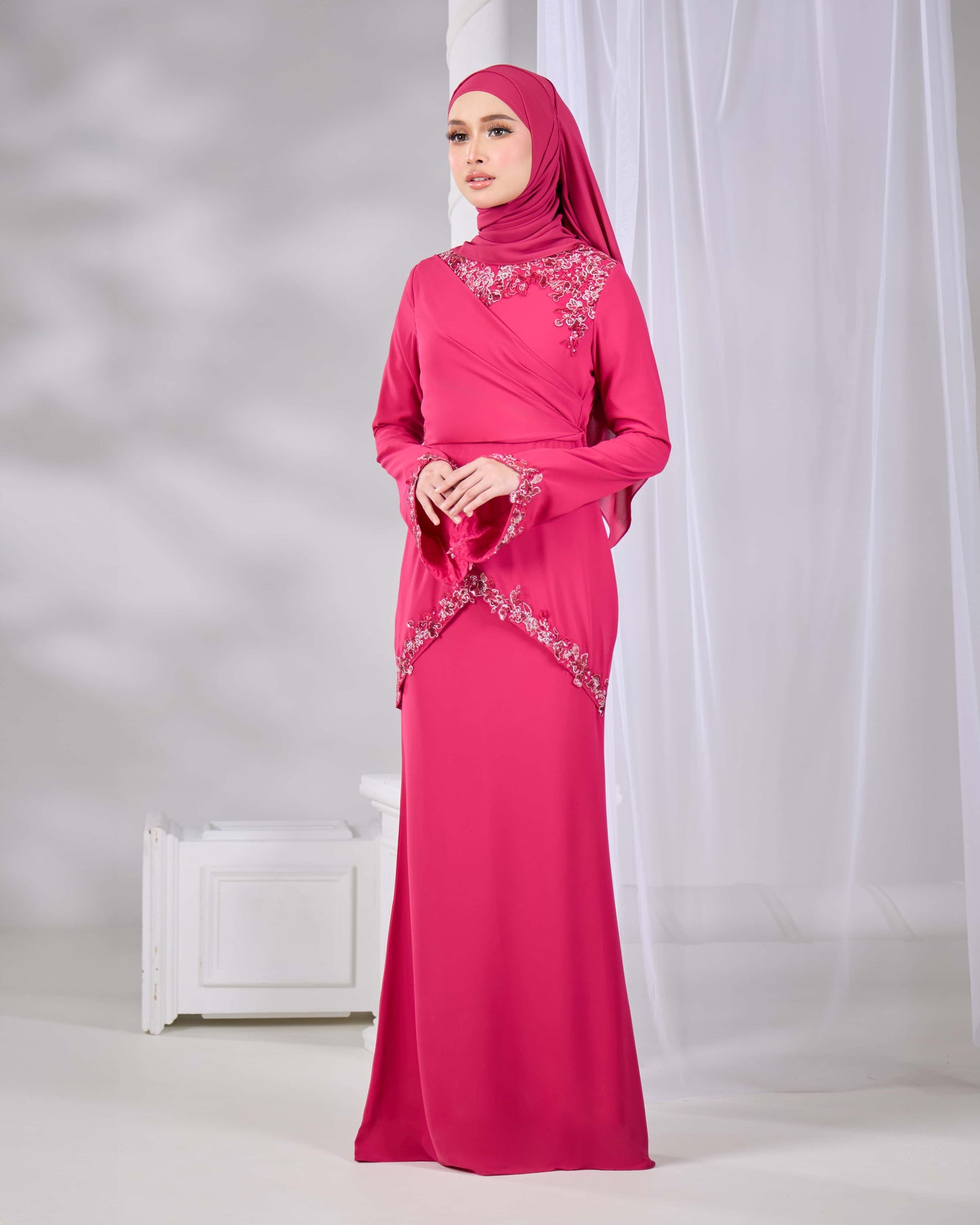 RAISSA DRESS (FUCHSIA)