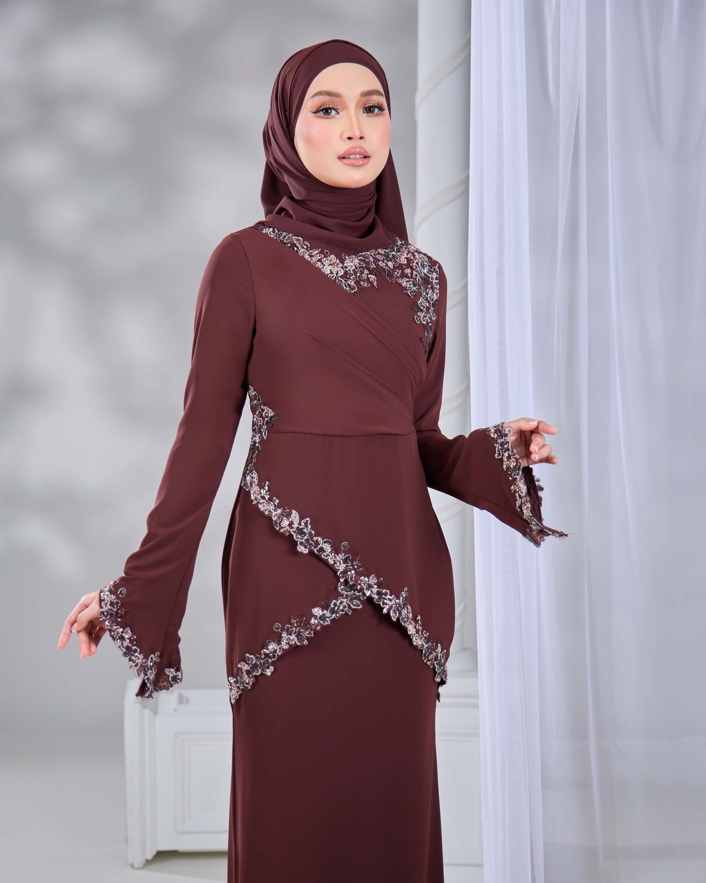 RAISSA DRESS (RICH BROWN)