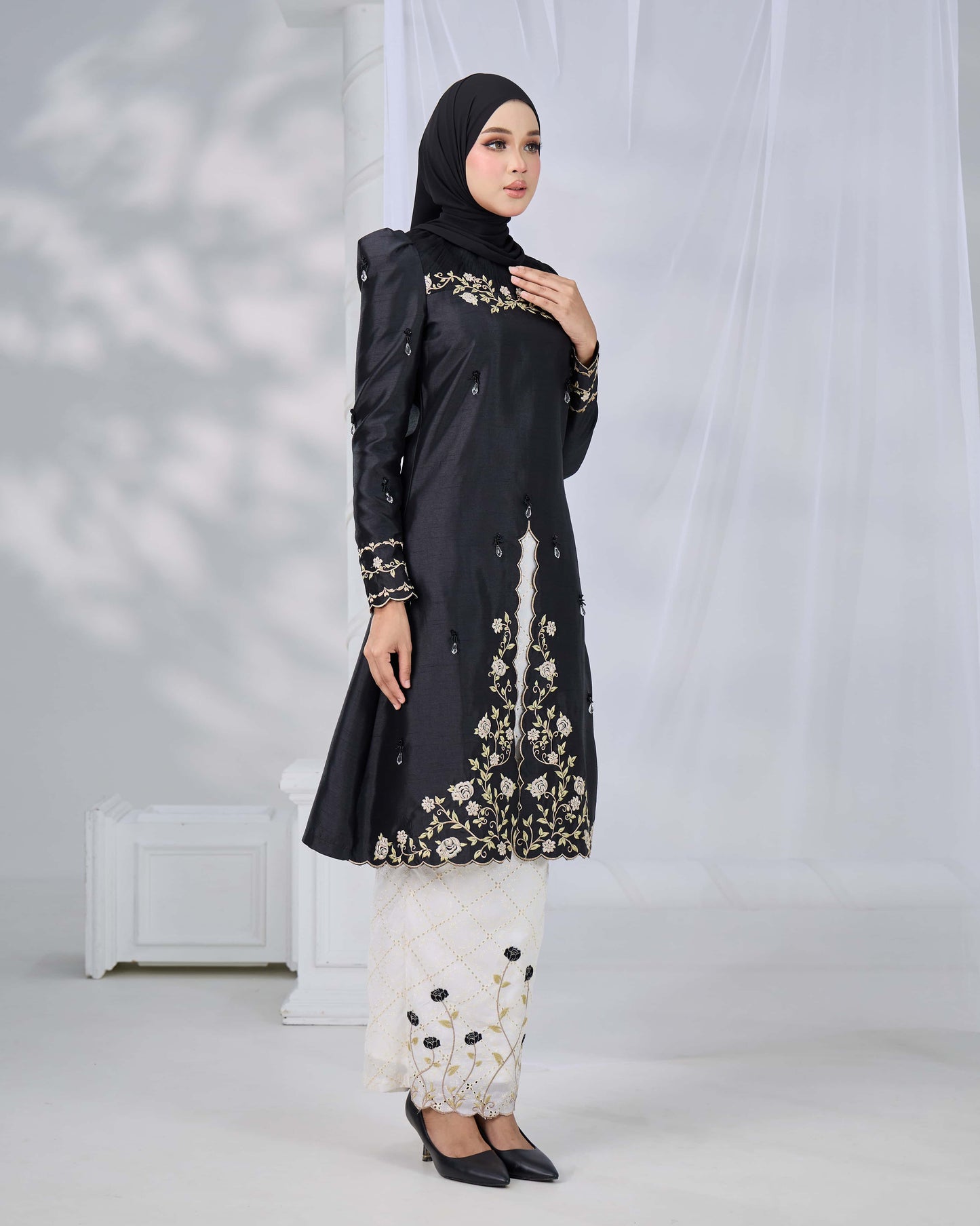 NADRA KURUNG (BLACK)