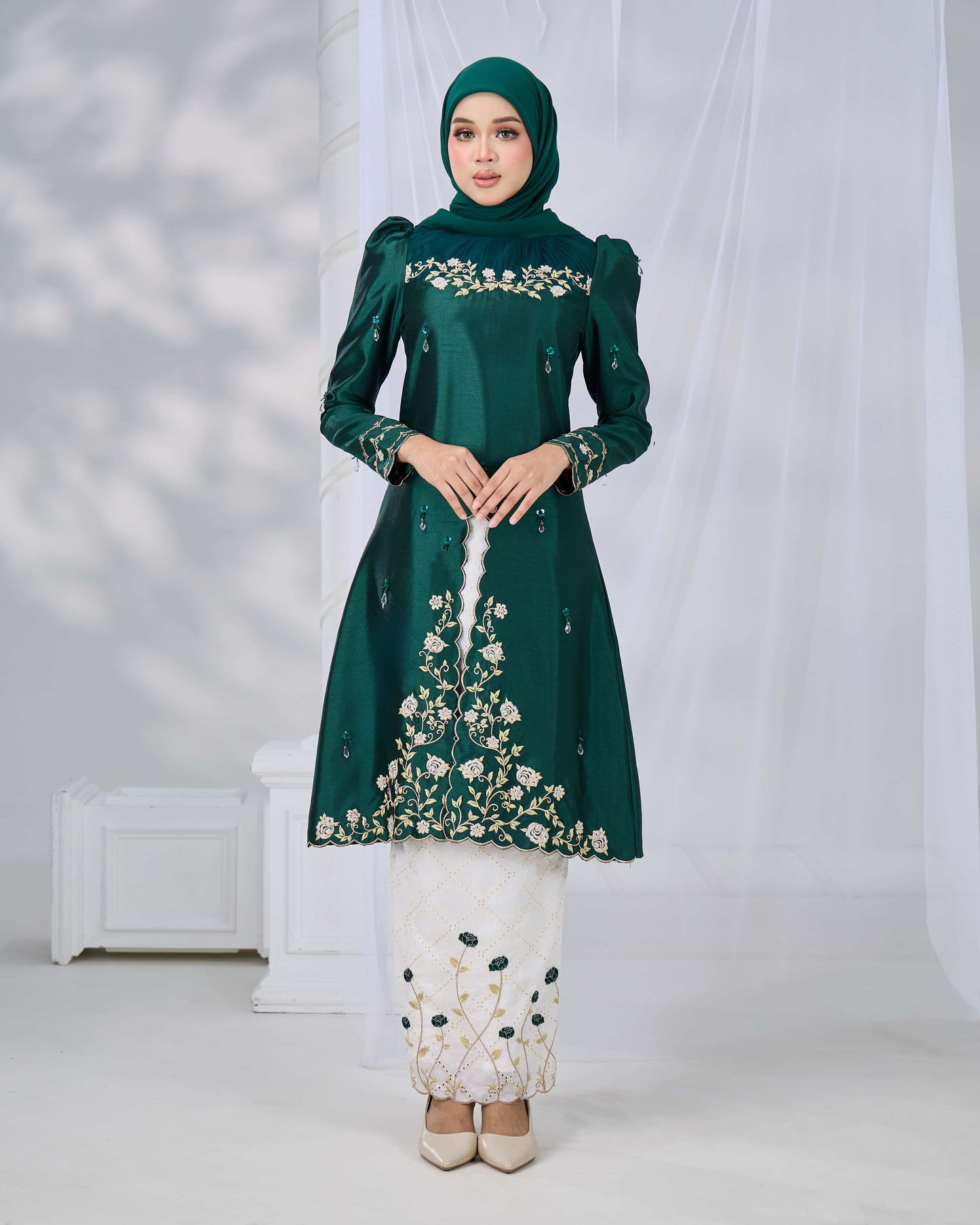 MINOR DEFECT NADRA KURUNG (EMERALD GREEN)