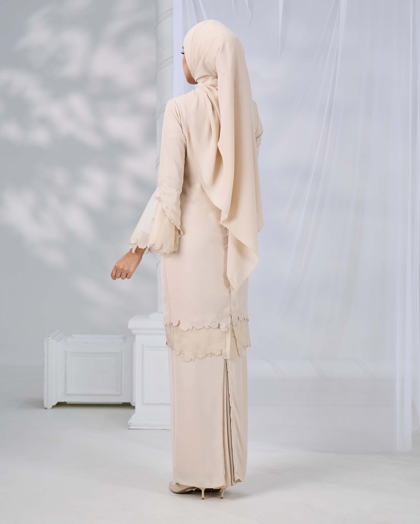 EVARIS KURUNG (CHAMPAGNE)