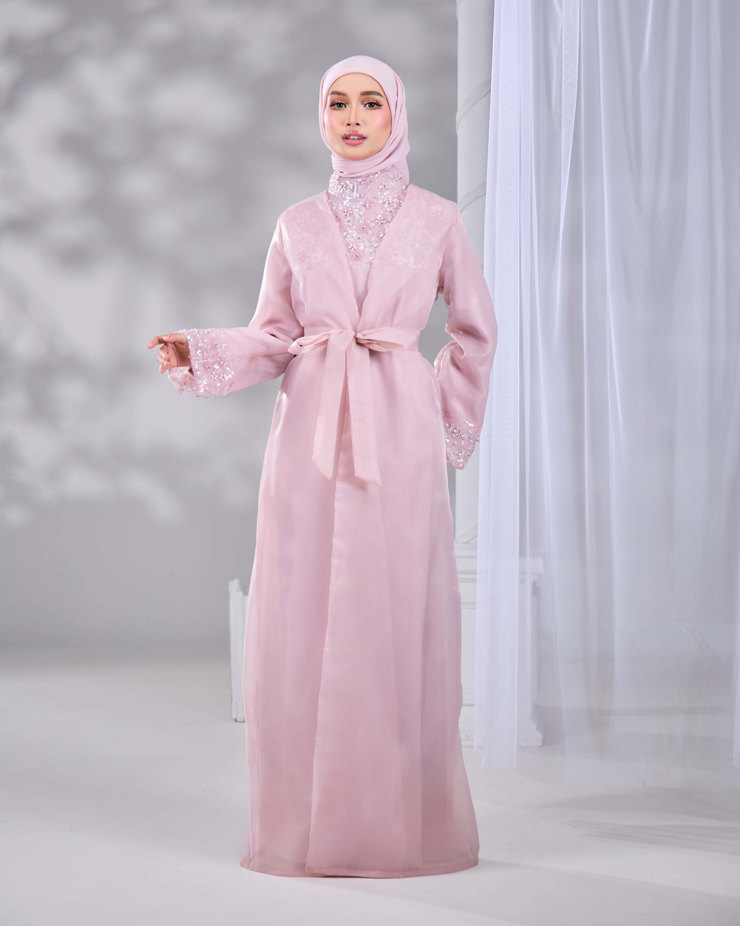 MALIKA ABAYA PETITE (DUSTY PINK)