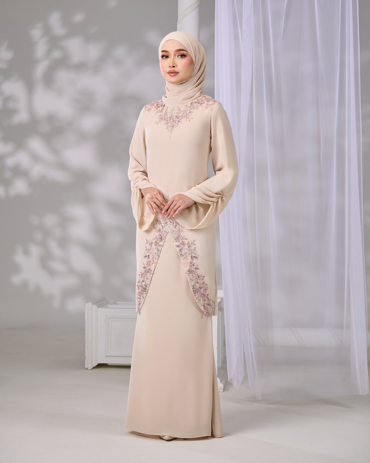 THALINA KURUNG (CHAMPAGNE)