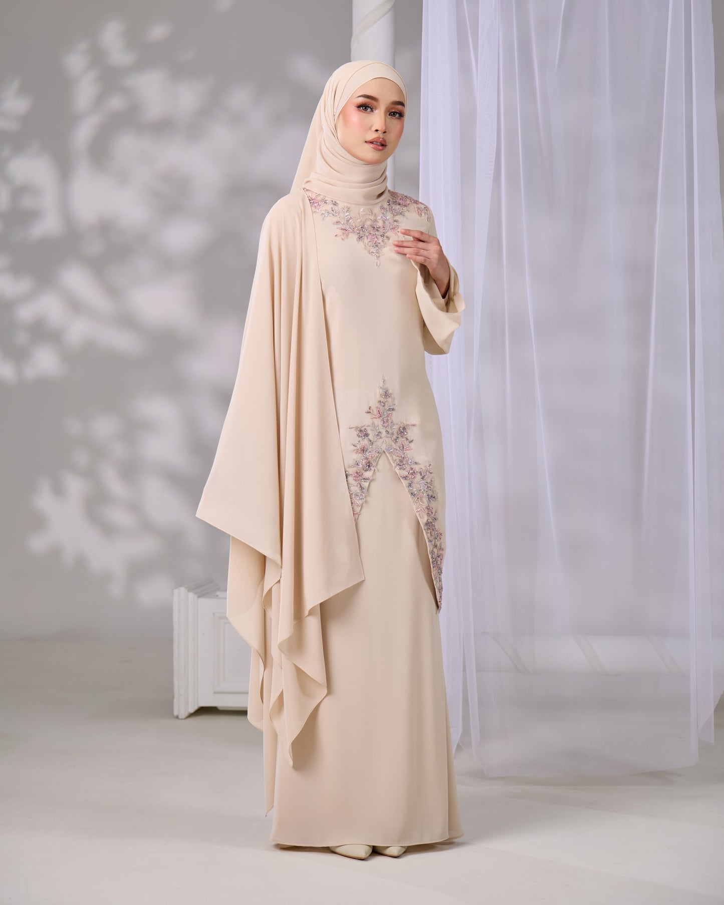 THALINA KURUNG (CHAMPAGNE)