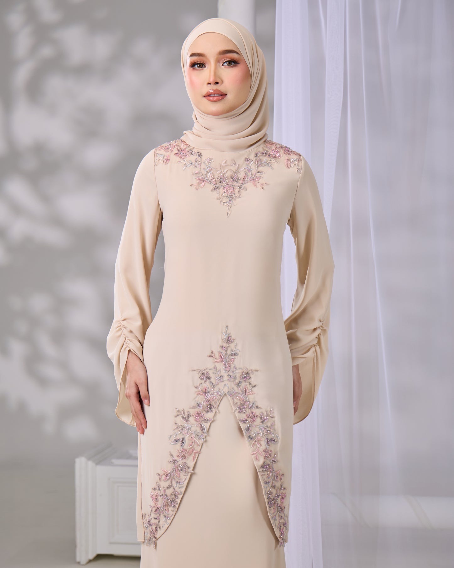 THALINA KURUNG (CHAMPAGNE)