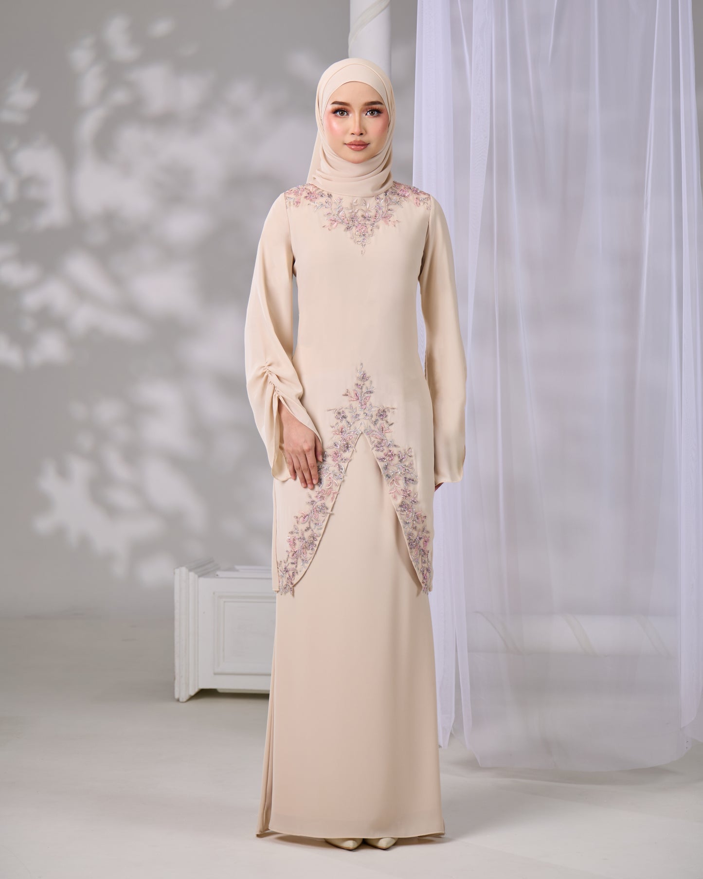 THALINA KURUNG (CHAMPAGNE)