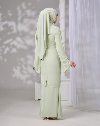 THALINA KURUNG (GREEN TEA)