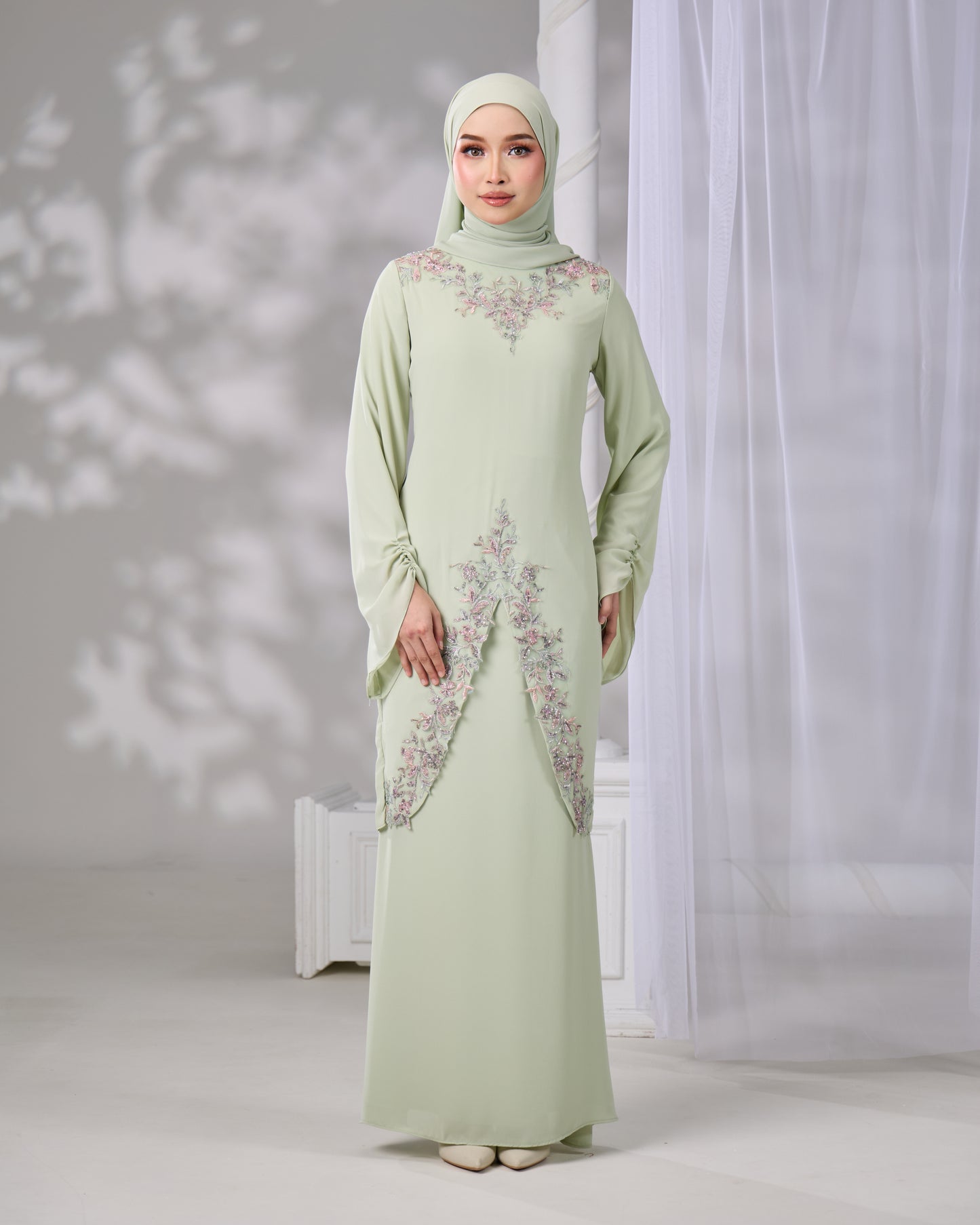 THALINA KURUNG (GREEN TEA)