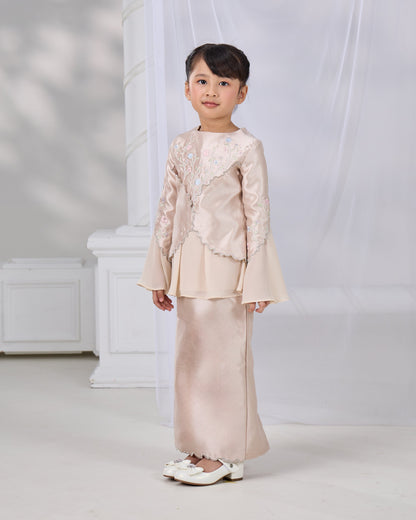MINOR DEFECT RINAE KURUNG KIDS (CHAMPAGNE)