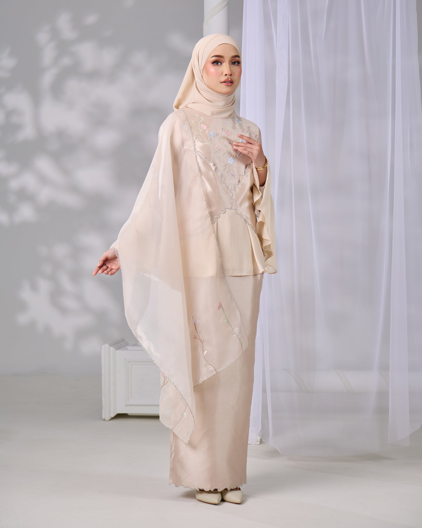 RINAE KURUNG (CHAMPAGNE)