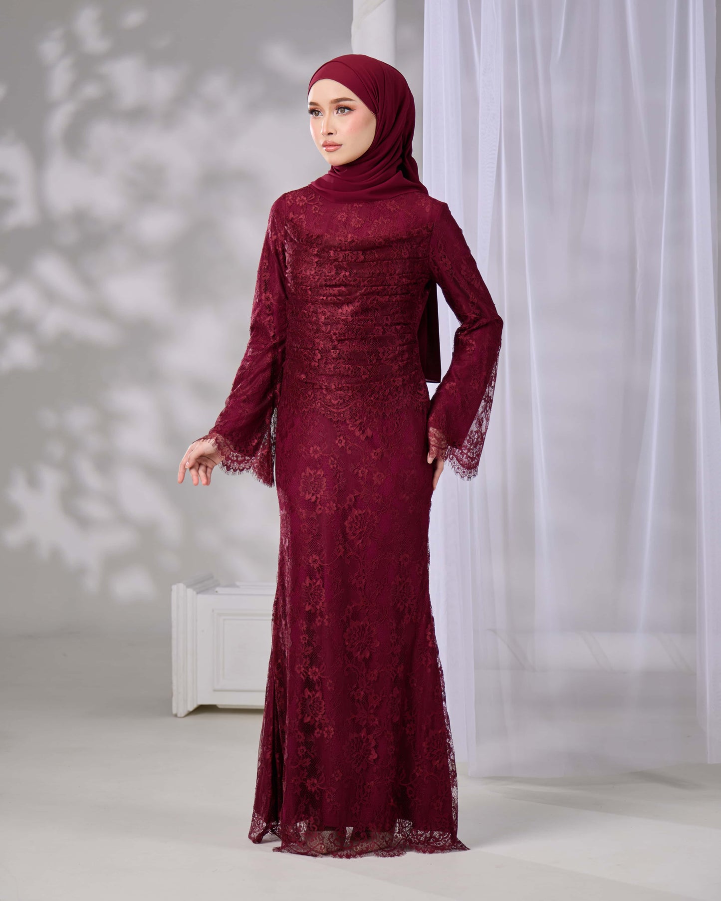 IVANNA DRESS (BURGUNDY)