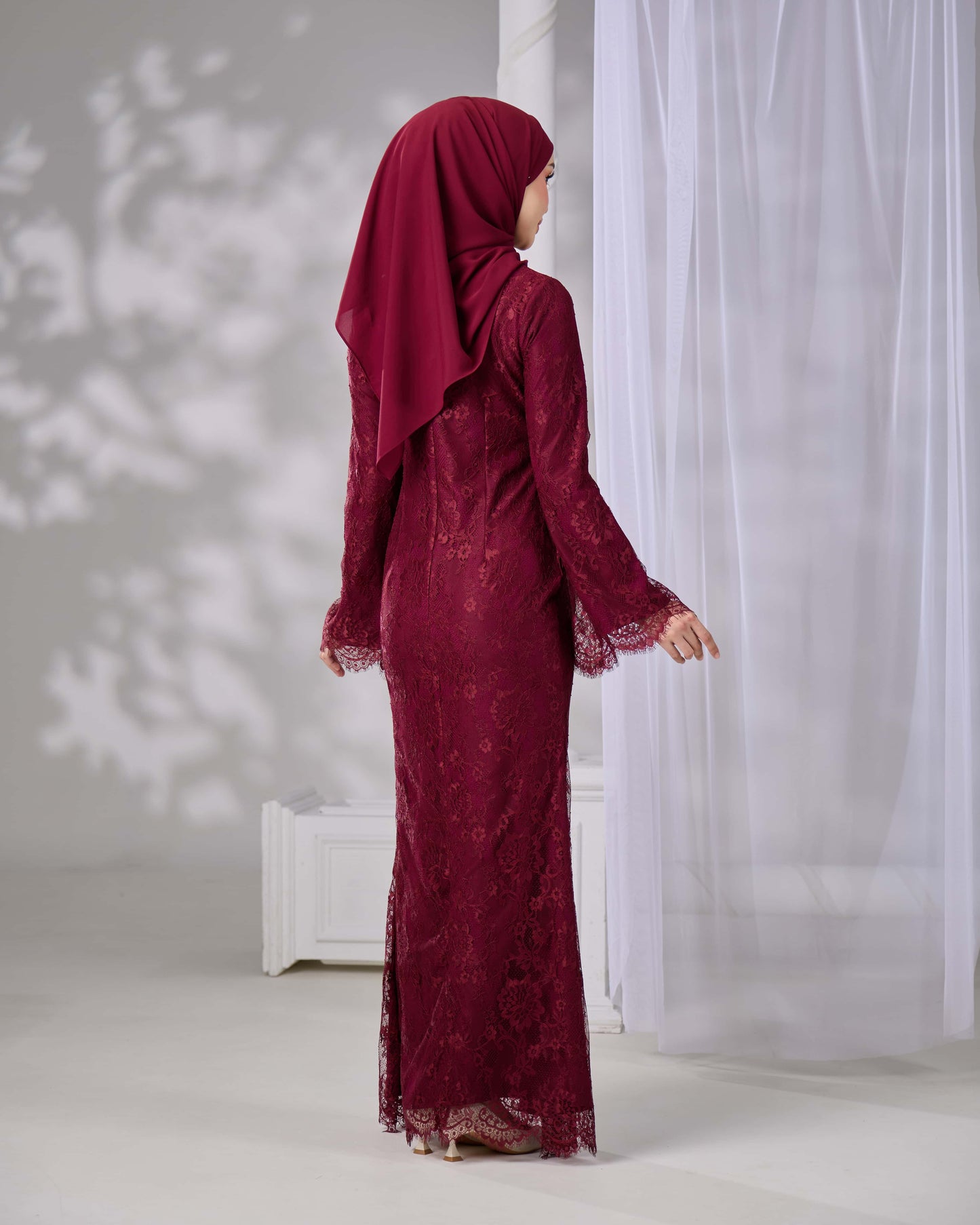 IVANNA DRESS (BURGUNDY)