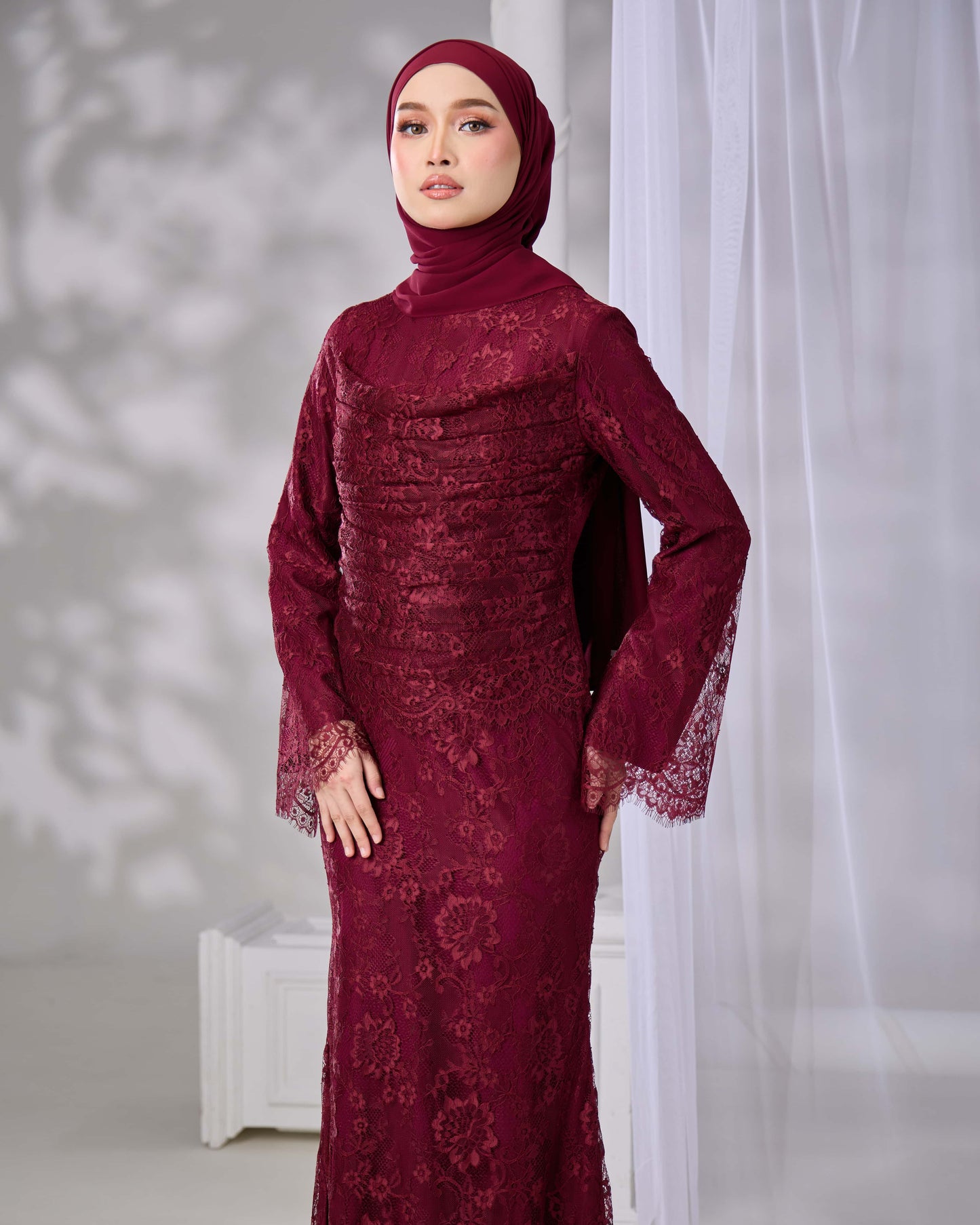 IVANNA DRESS (BURGUNDY)