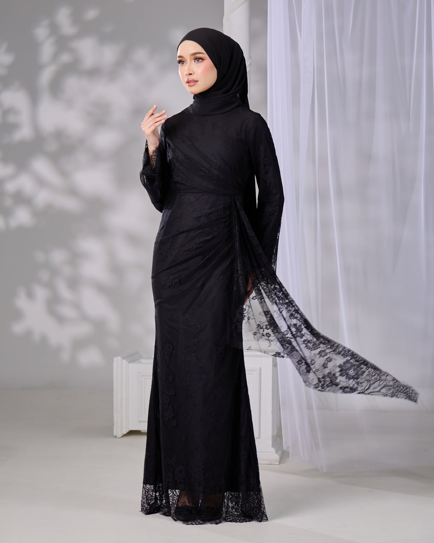 MIRANA DRESS (BLACK)