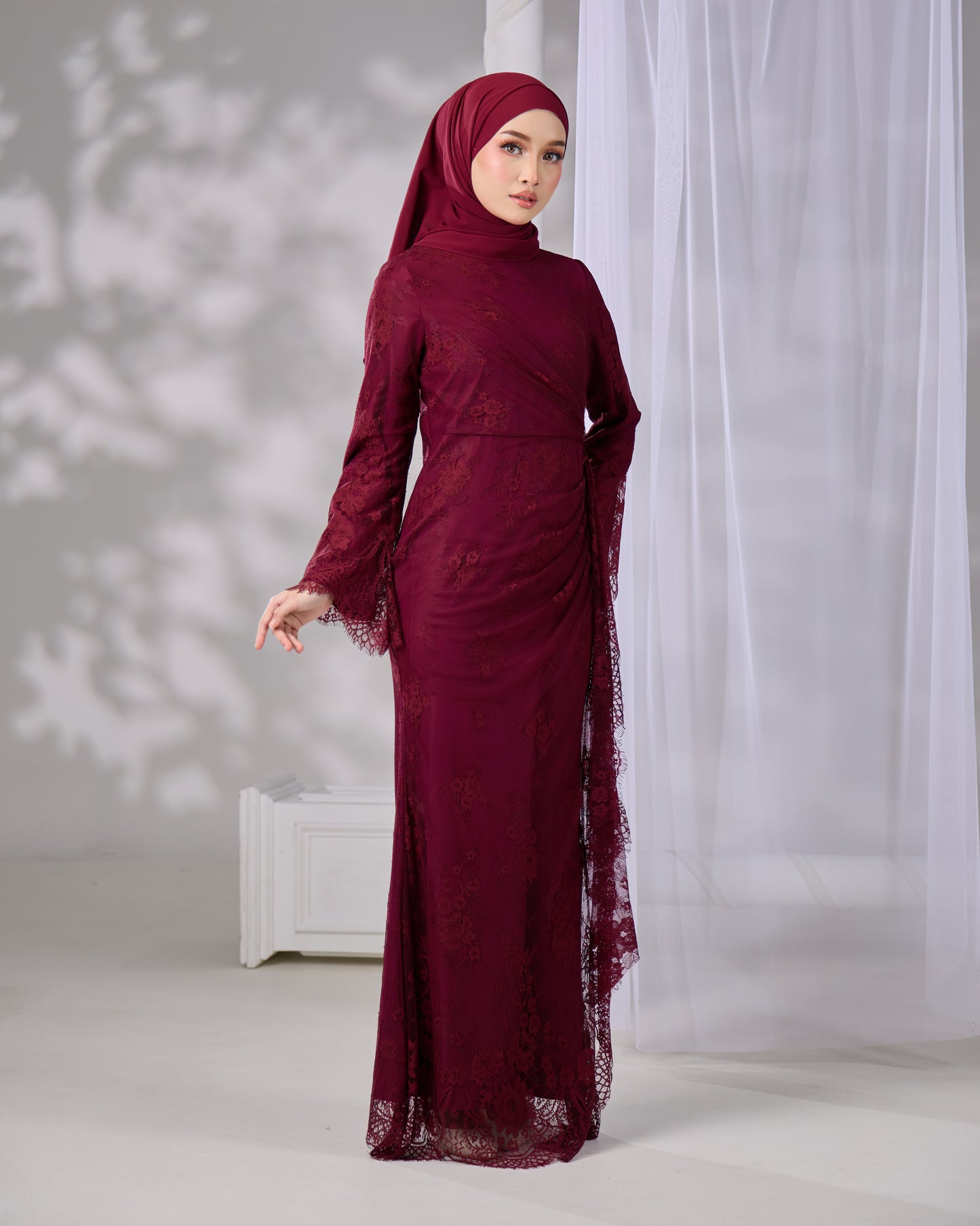 MIRANA DRESS (BURGUNDY)