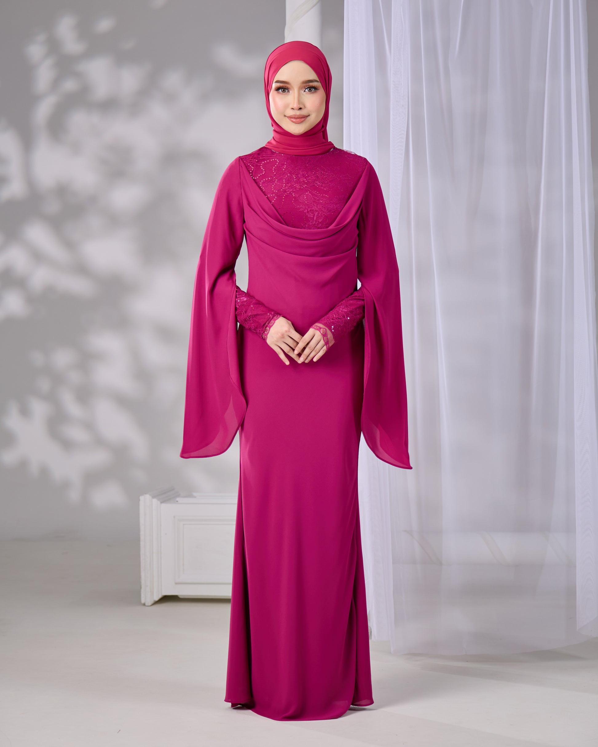 NAWHA DRESS (DARK FUCHSIA) Hijabistahub NAWHA DRESS (DARK FUCHSIA) Hijabistahub