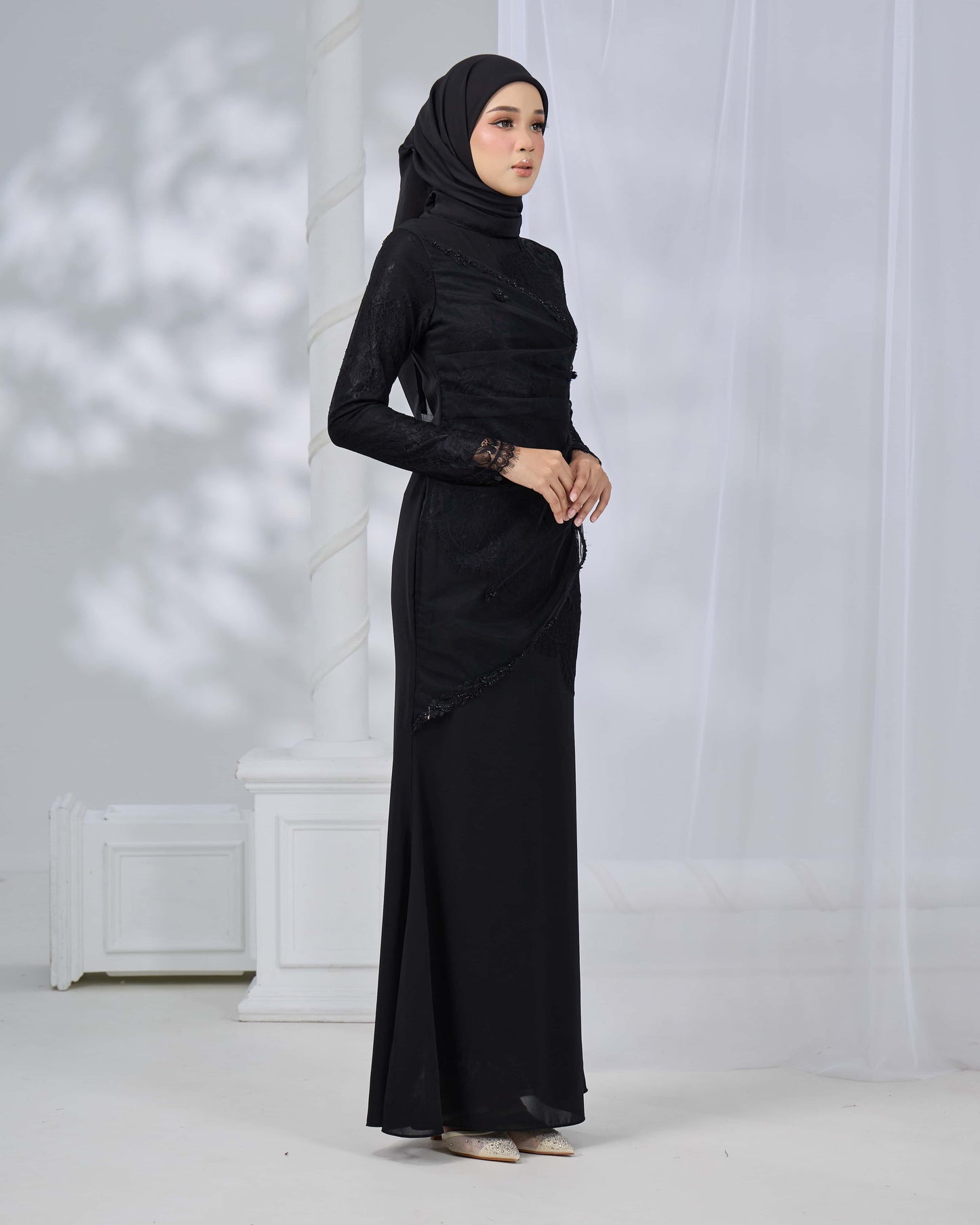 ERISHYA DRESS (BLACK)