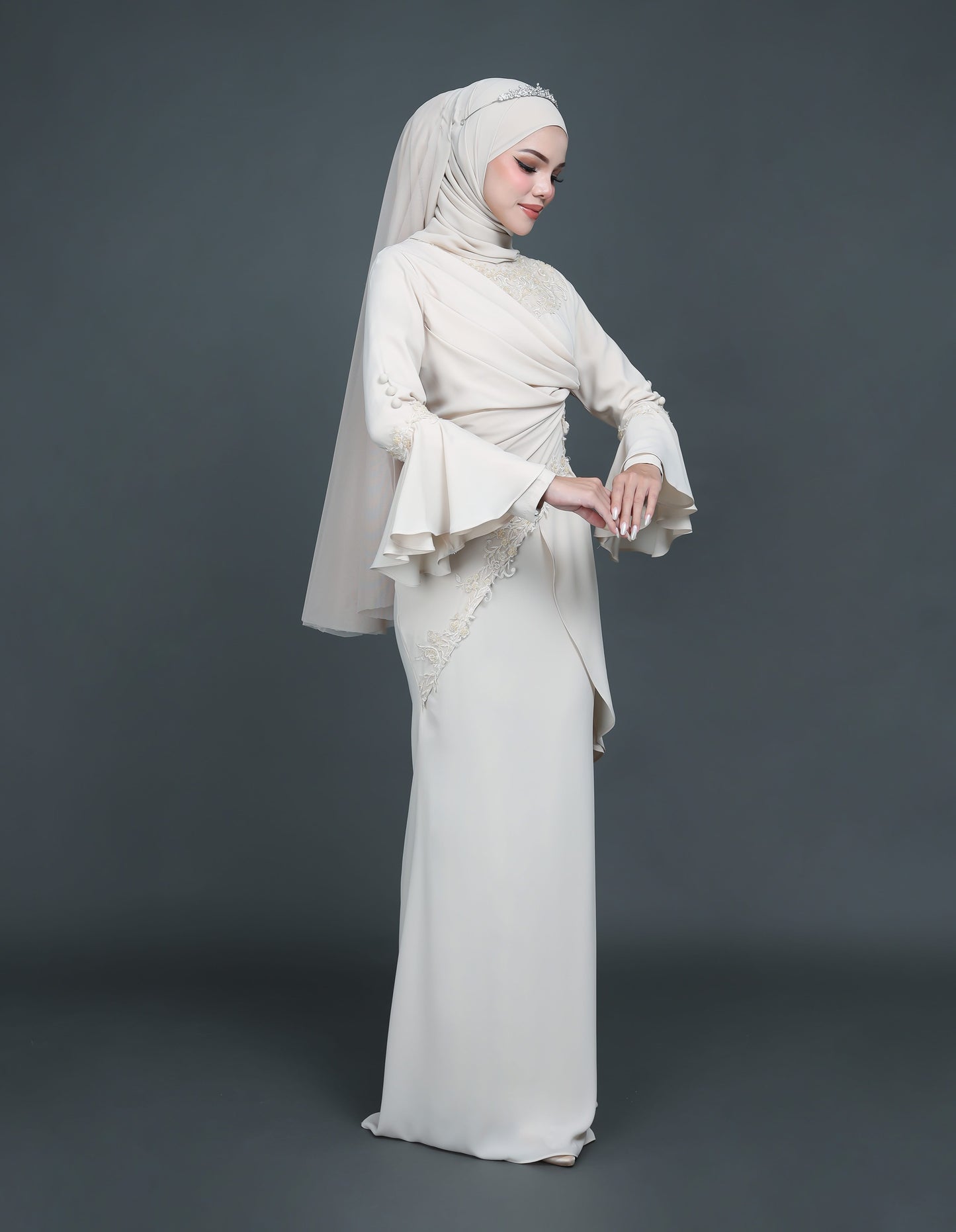 MINOR DEFECT TRISYA DRESS (CHAMPAGNE)