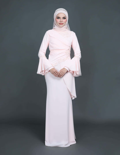 MINOR DEFECT TRISYA DRESS (PEACH)