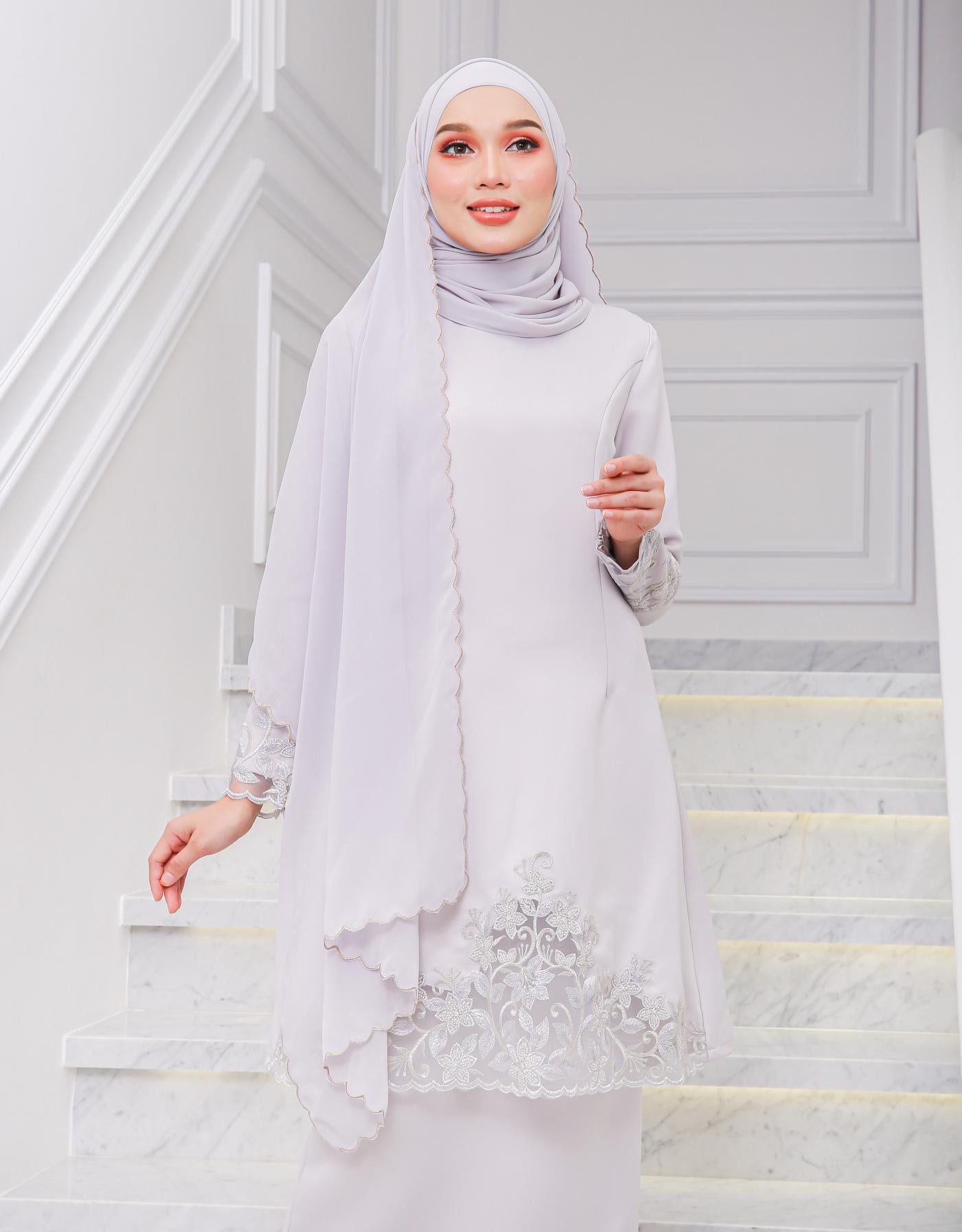 VEIL CODE A08 (GREY GOLD)