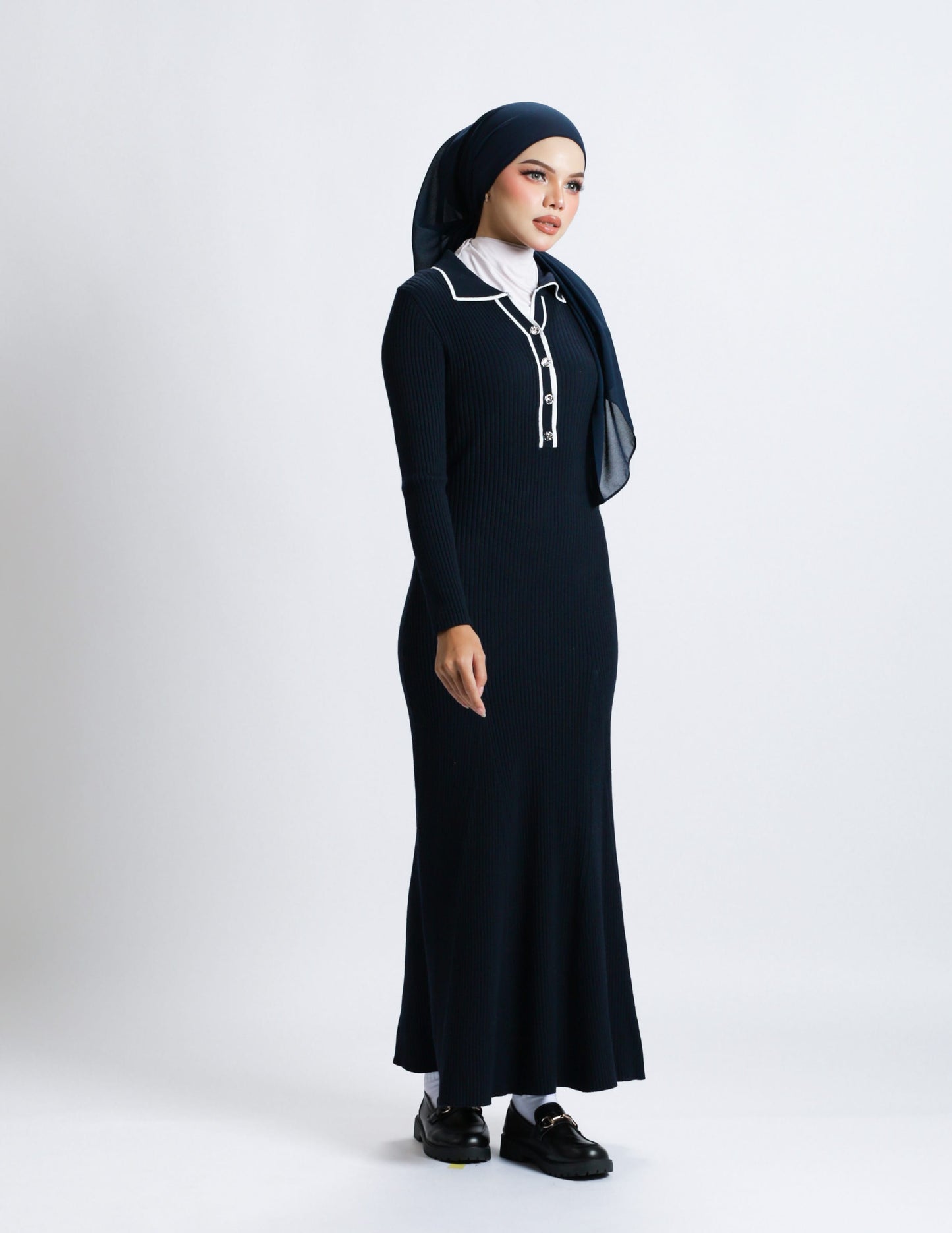 VICTORIA PLAIN DRESS (NAVY BLUE)