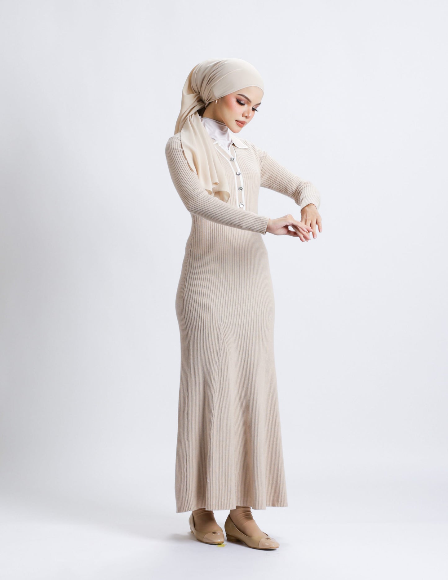 MINOR DEFECT VICTORIA PLAIN DRESS (NUDE)