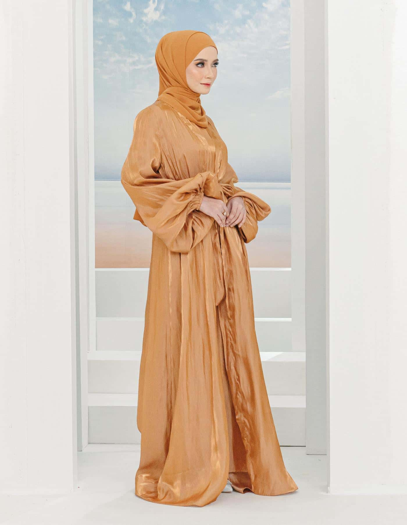 MINOR DEFECT WADINA ABAYA (BROWN)