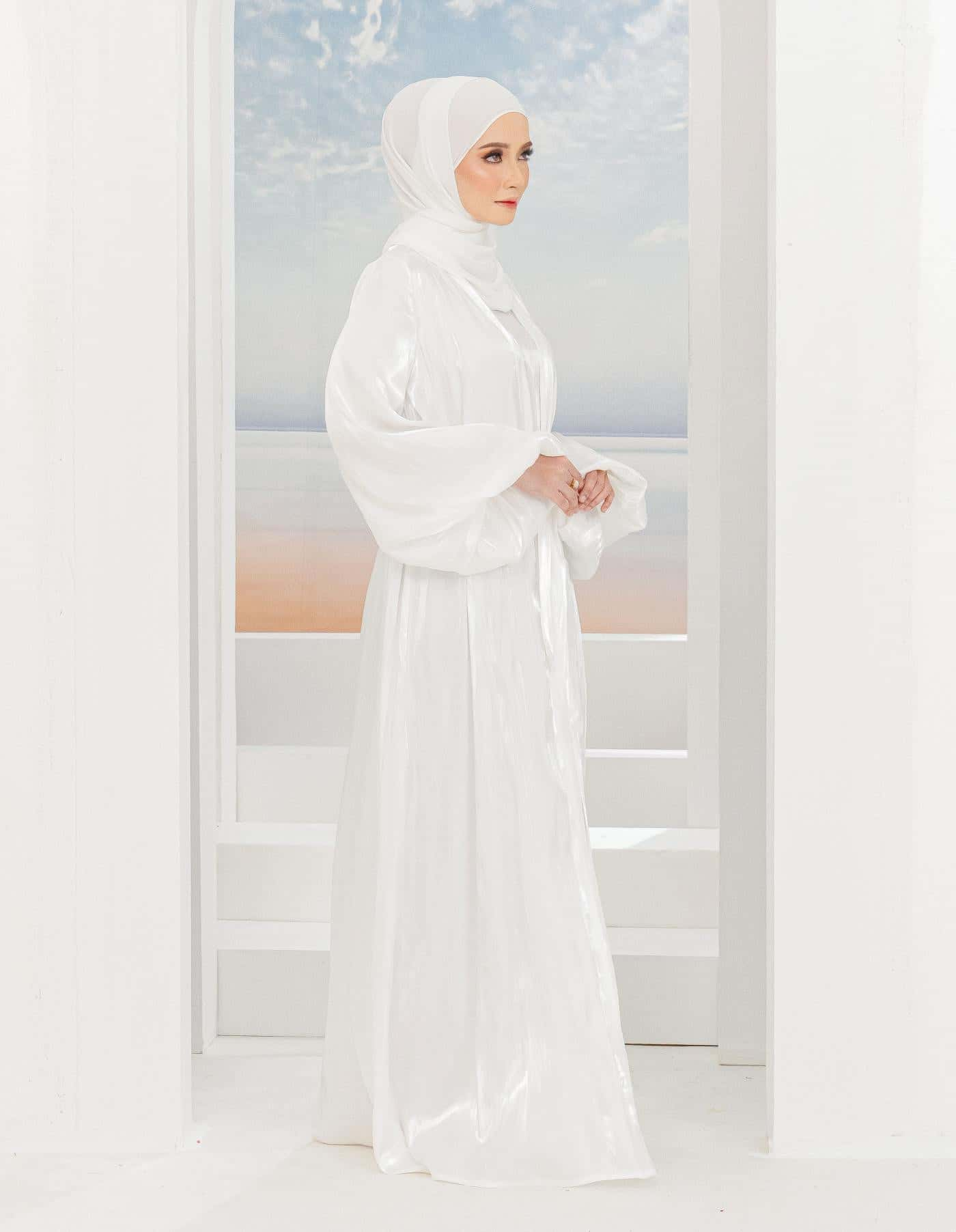 WADINA ABAYA (OFF WHITE)